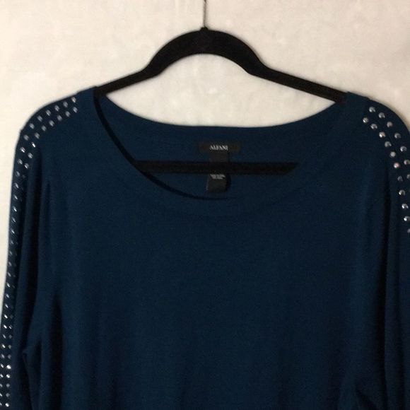 ALFANI Sweater Hunter Green Scoop Neck Pullover Silver Stud Accented Sleeves - Picture 6 of 7